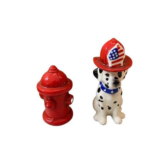 Westland Dalmatian/Dog & Fire Hydrant Salt & Pepper Shaker Set - No Box Magnetic - Picture 1 of 8